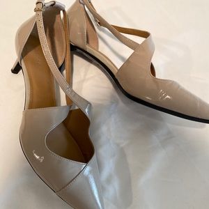 Calvin Klein taupe patent leather pumps